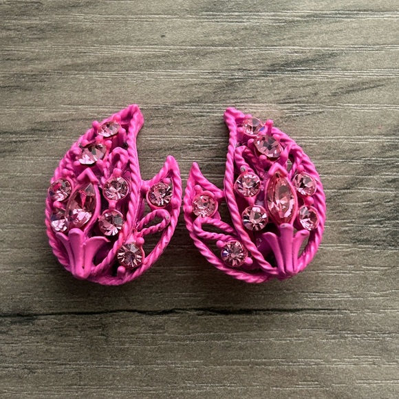 Vintage Pink Crystal Clip On Filigree Earrings-Great Condition! - Picture 1 of 5
